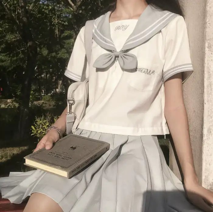 你好，翠小姐